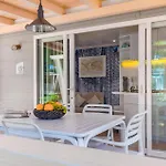 Awesome Stacaravan In Tar Campsite