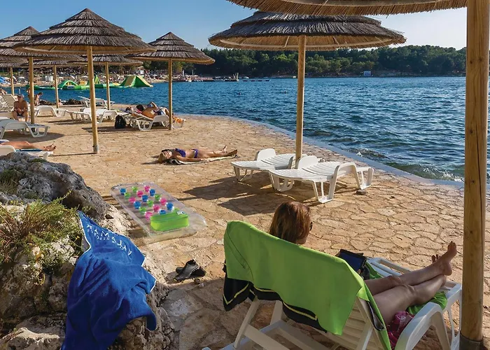 Campsite Awesome Stacaravan In Tar 4*